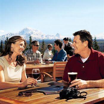 Copper River Princess Wilderness Lodge Copper Center Exteriör bild